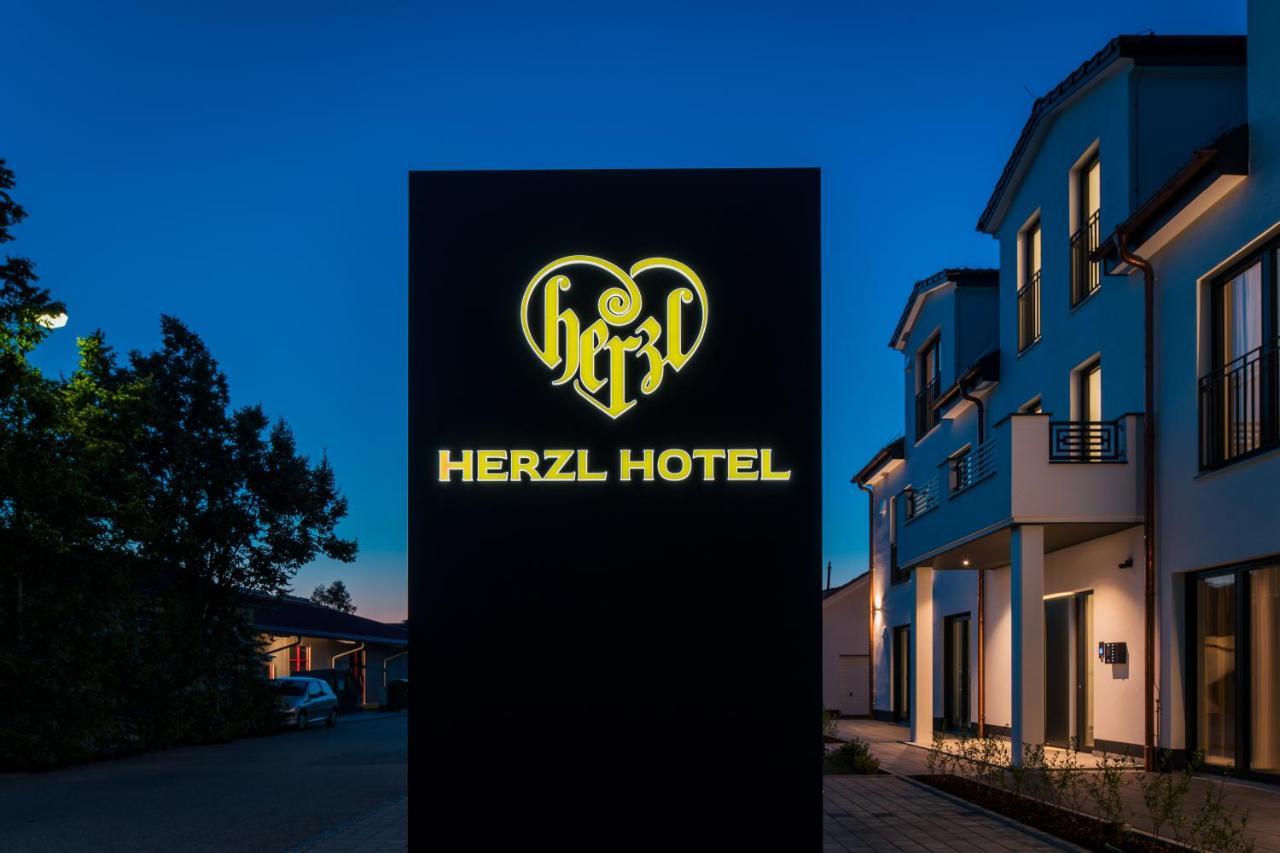 Herzl Hotel Bei Erding Forstern Exterior photo
